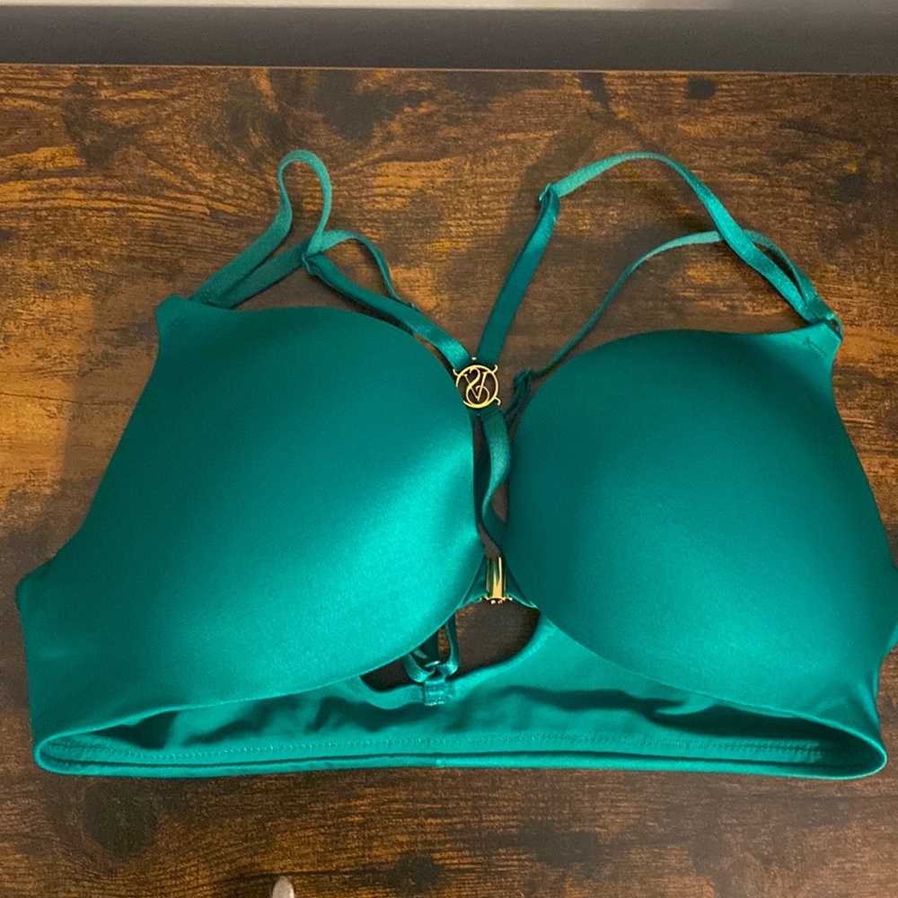 36C Victoria’s Secret Bra